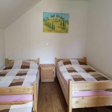Apartments Trebusak Laze v Tuhinju Luaran gambar