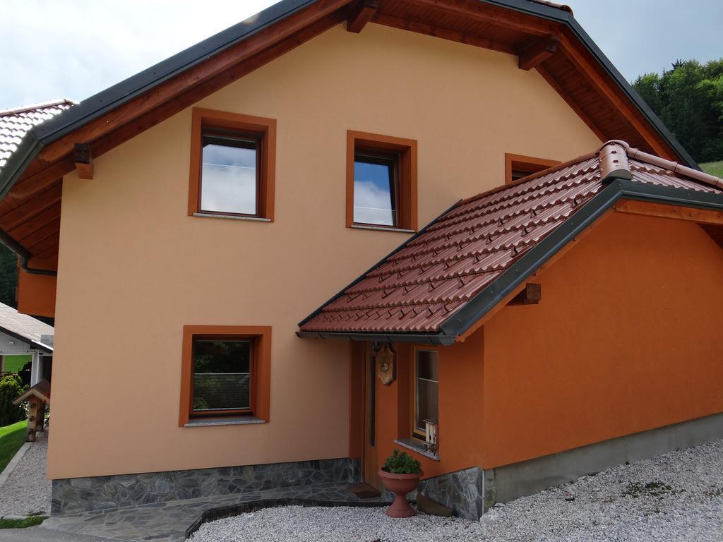 Apartments Trebusak Laze v Tuhinju Luaran gambar