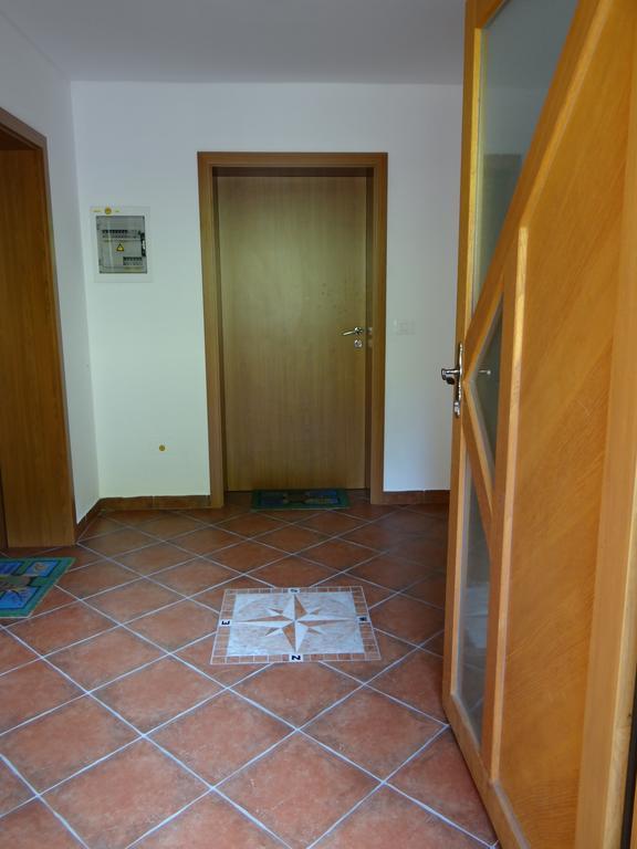 Apartments Trebusak Laze v Tuhinju Luaran gambar