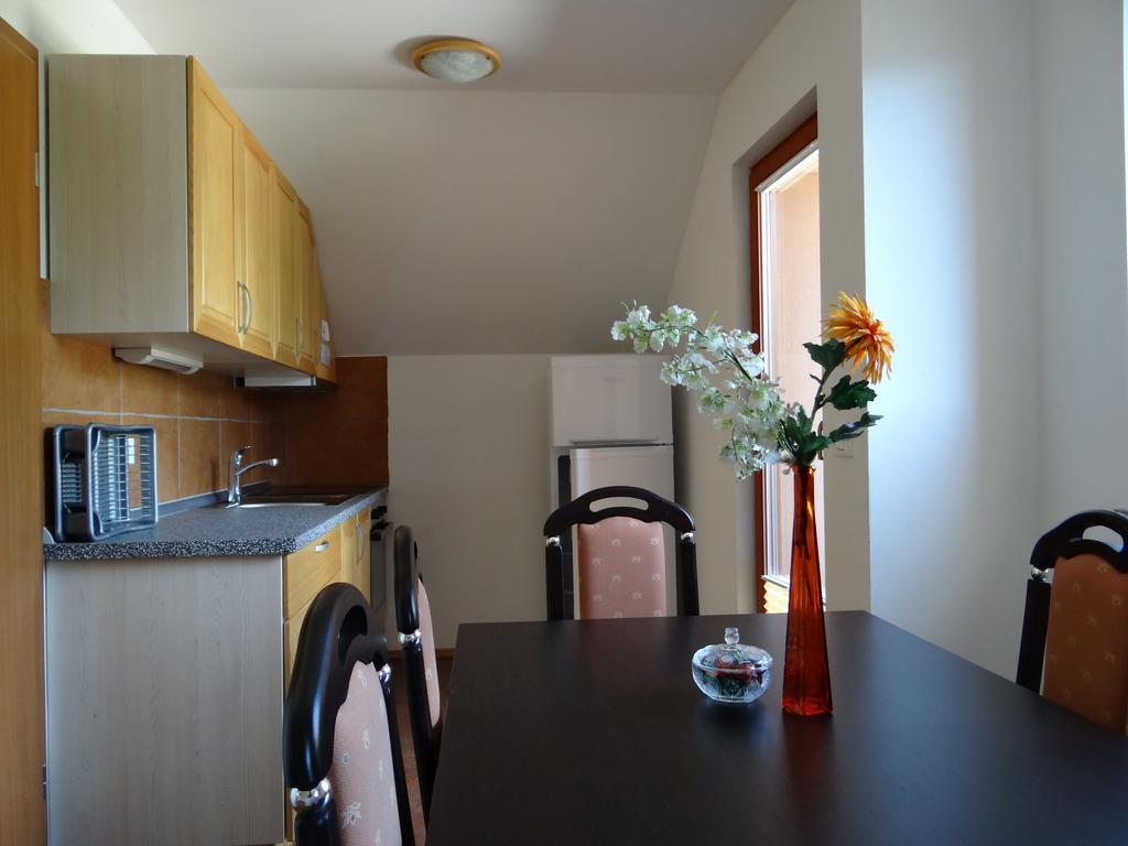 Apartments Trebusak Laze v Tuhinju Luaran gambar