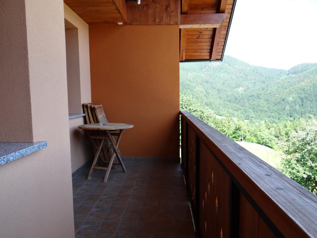 Apartments Trebusak Laze v Tuhinju Luaran gambar