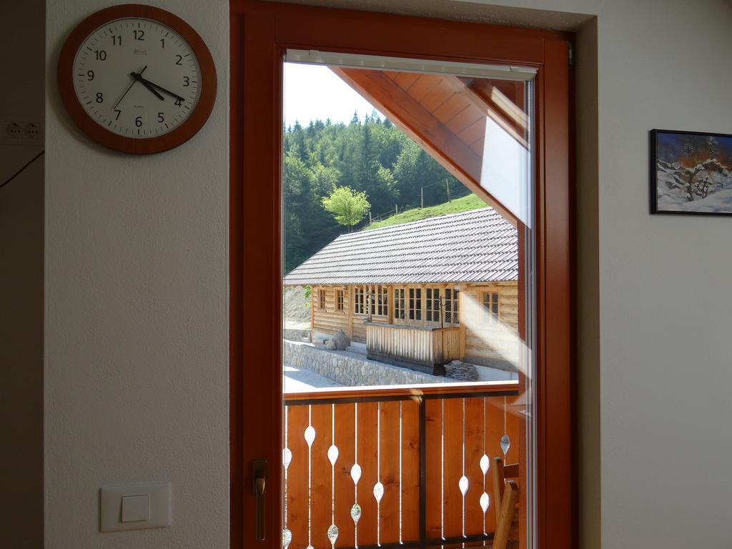 Apartments Trebusak Laze v Tuhinju Luaran gambar