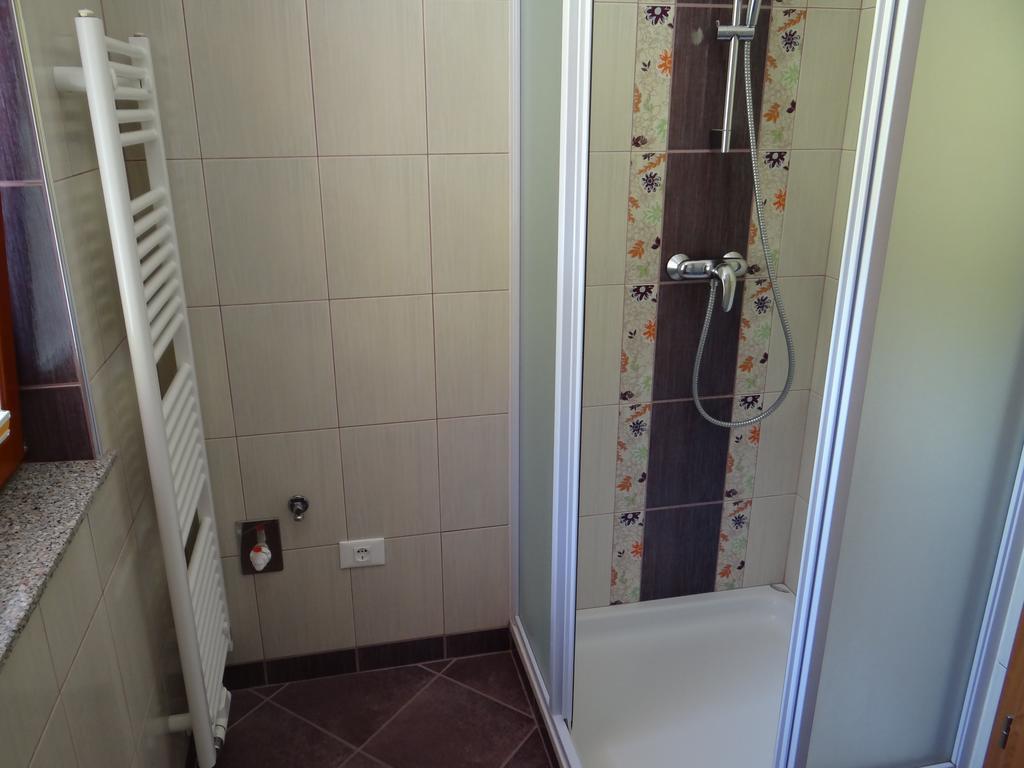 Apartments Trebusak Laze v Tuhinju Luaran gambar