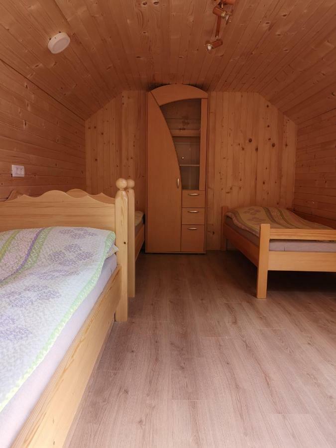 Apartments Trebusak Laze v Tuhinju Luaran gambar